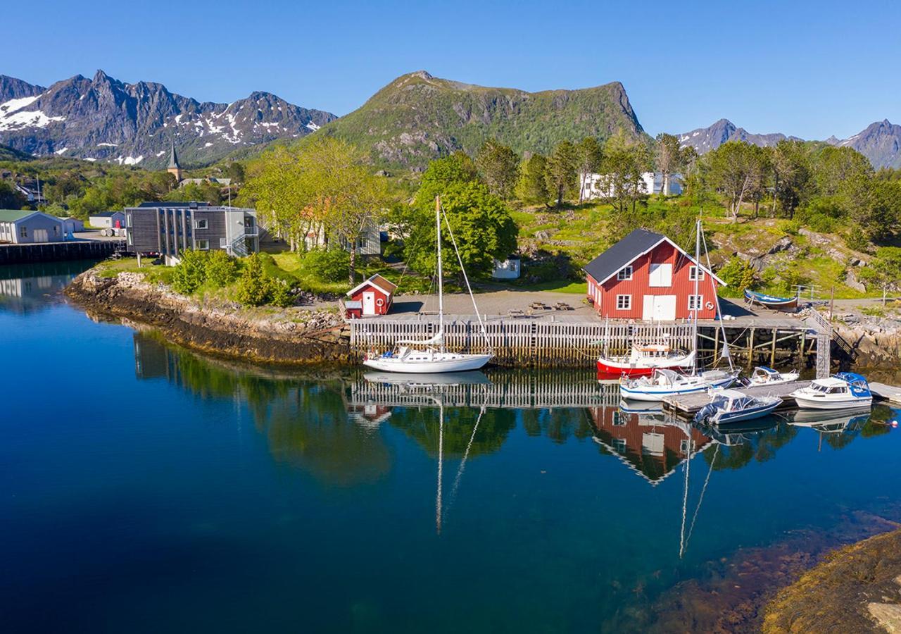 Lofoten Sommerhotell Og Vandrerhjem Kabelvåg المظهر الخارجي الصورة
